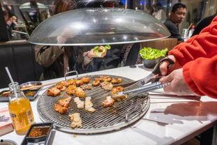 打卡小饭店吃瓜,品味地道吃瓜时光