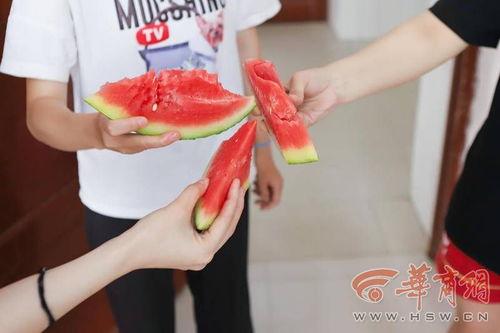 咸阳吃瓜,吃瓜群众的欢乐盛宴