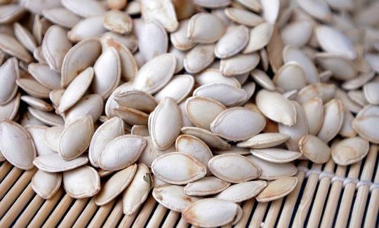 籽瓜的瓜子怎么吃,籽瓜瓜子美味食法大揭秘