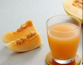 吃哈密瓜干燥么,哈密瓜补水还是干燥？揭秘夏日解渴之谜